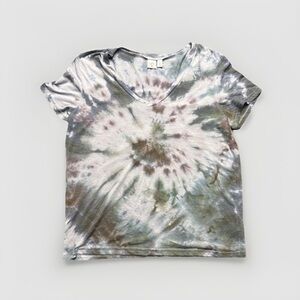 4. BP. Hand Tie Dyed - V Neck T-Shirt - Nordstrom Exclusive Brand